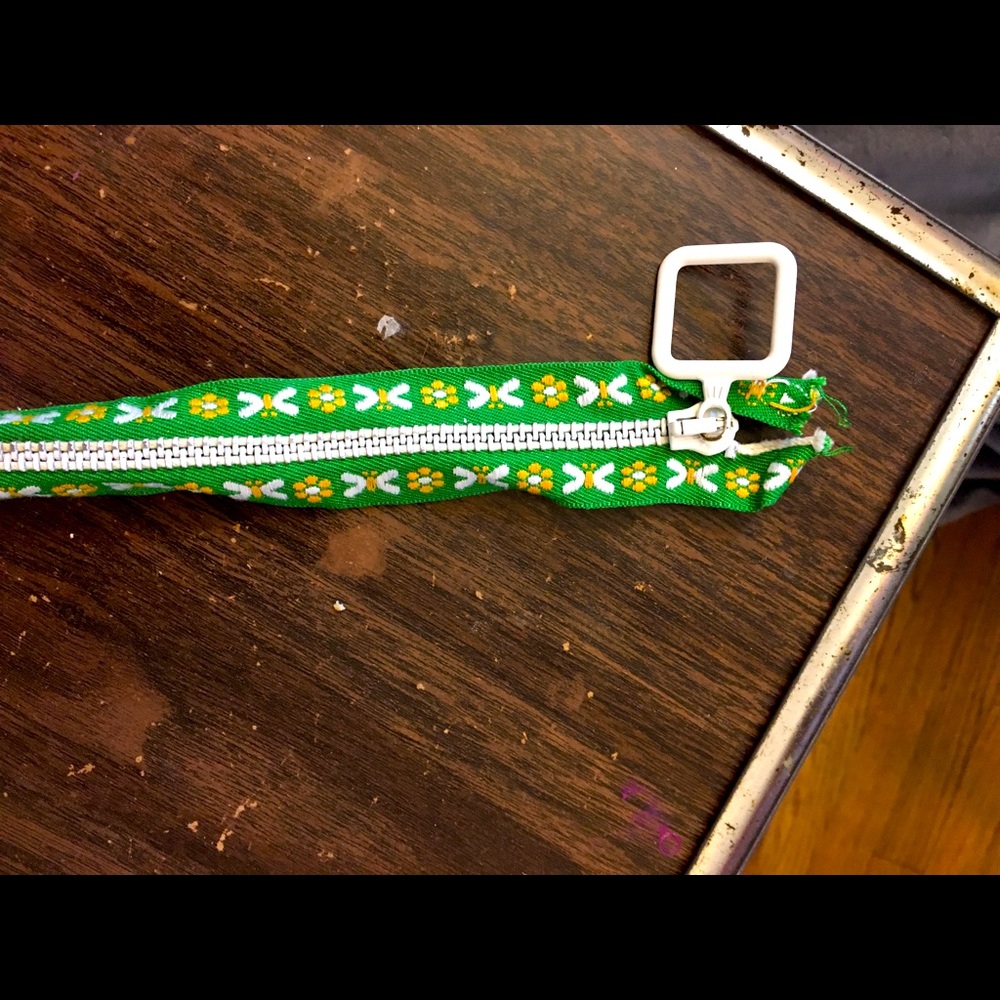 Totally Authentic Retro Zipper! 60’s/70’s Green, Yellow,White Pristine Condition